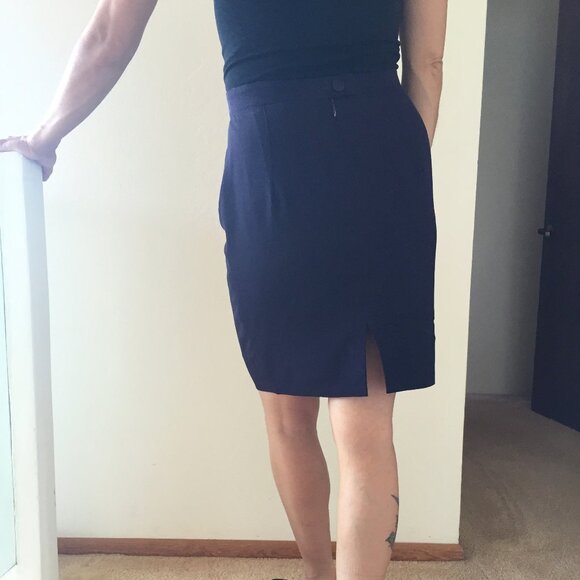 Vintage Laurence Seger Peak Lapel Blazer and Skirt Suit - Picture 4 of 5